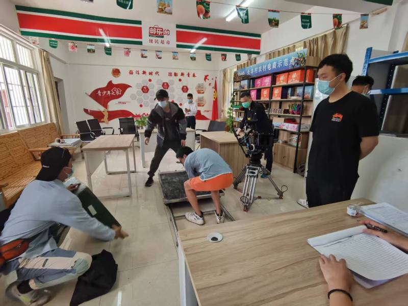 追星女孩心理学分析报告：分宜县广告片拍摄公司揭秘饭圈应援式传播逻辑
